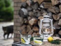 Feuerhand Baby Special 276 Soft Beige Stormlamp -Buiten Kamperen feuerhand stormlamp beige 2 ecommerce 528b